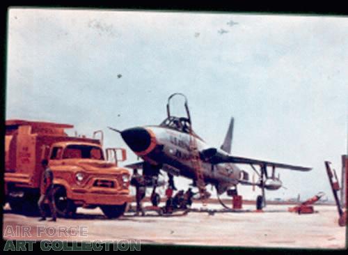 REFUELING F-105 - KADENA AB, OKINAWA CRYSTAL GATEWAY #746-3935